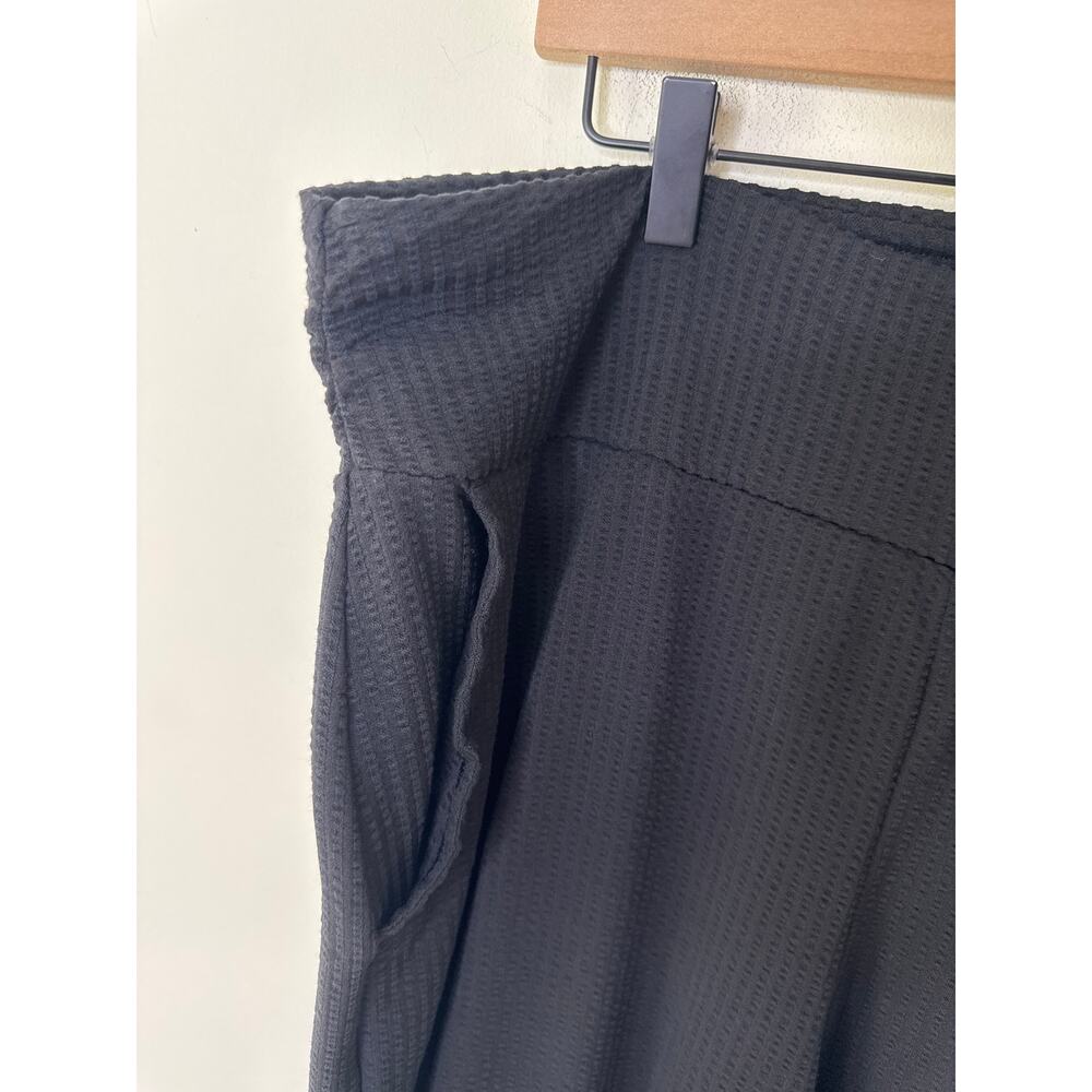 TOAD & CO Chaka Wide Leg Crop Pant COLOR: Black Texture Size XL - Picture 4 of 6